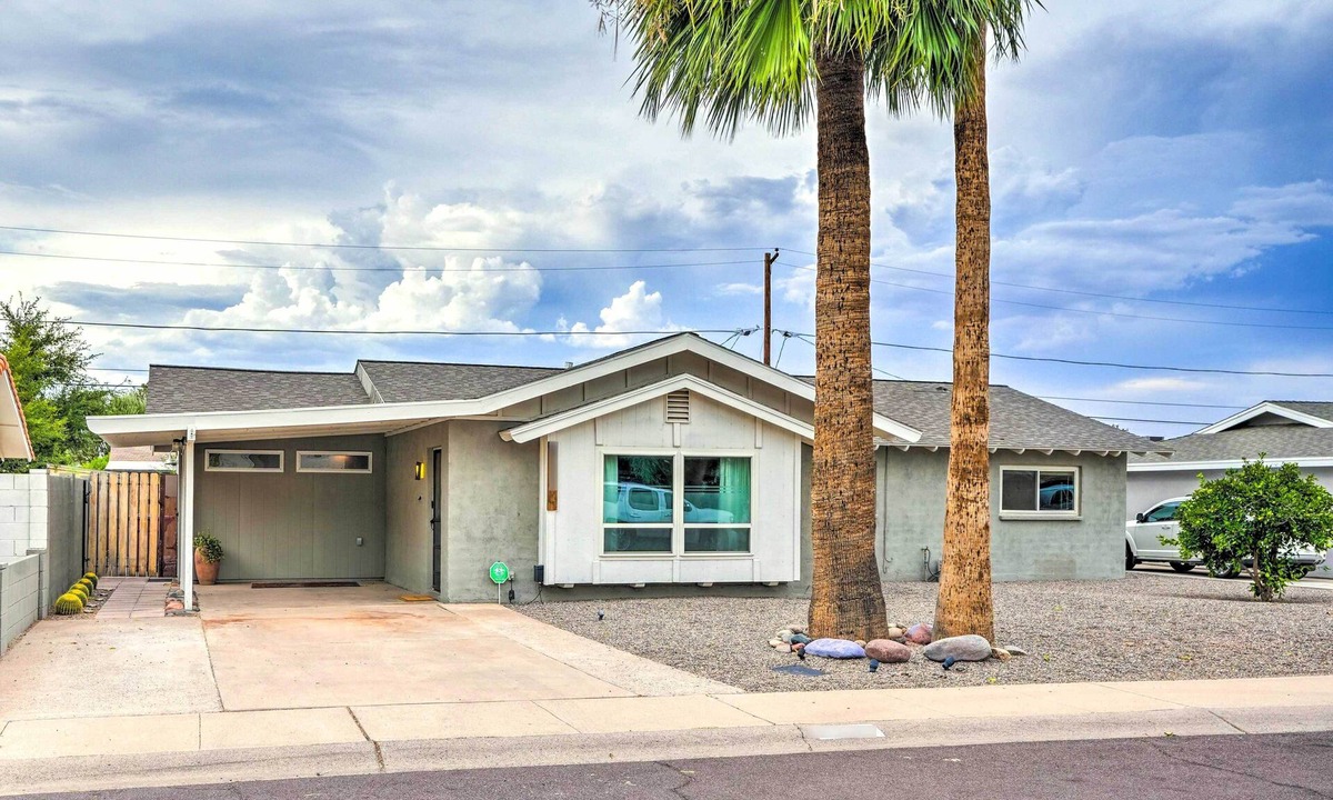 Scottsdale Estates Nine House | 1 Mi to Old Town, Scottsdale Stadium! Family Haven