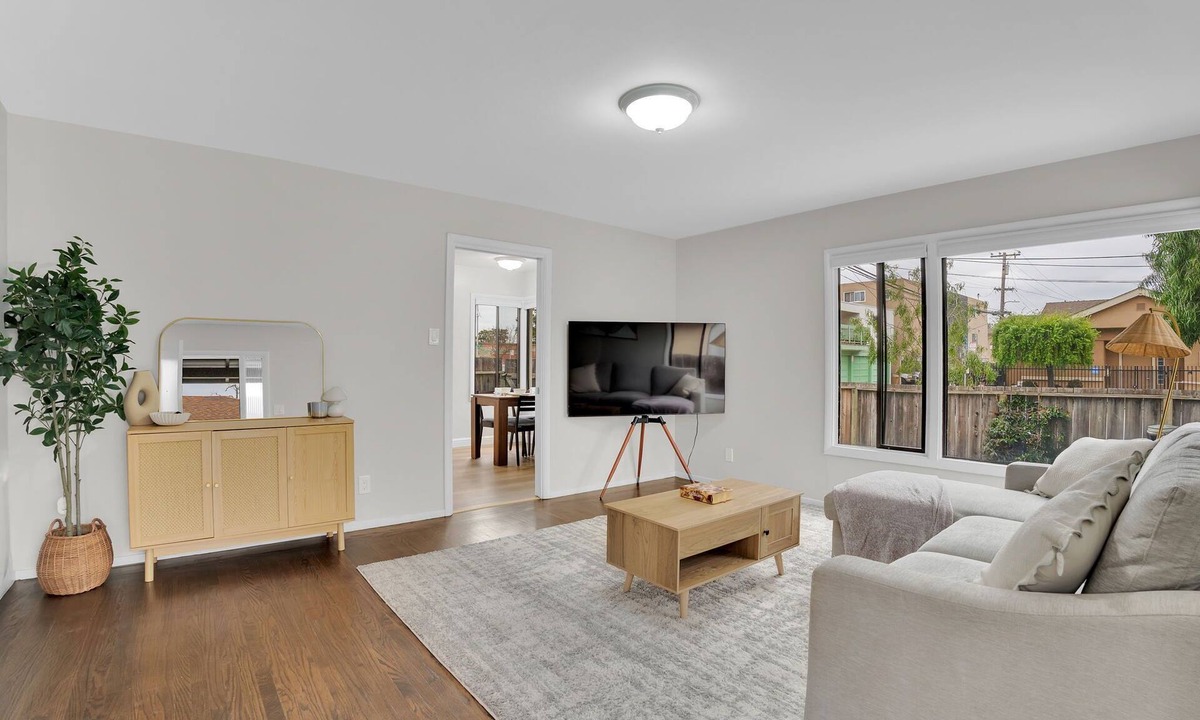 North Central House | 10 min from SFO Airport, Downtown San Mateo, and Hillsdale Mall with WIFI