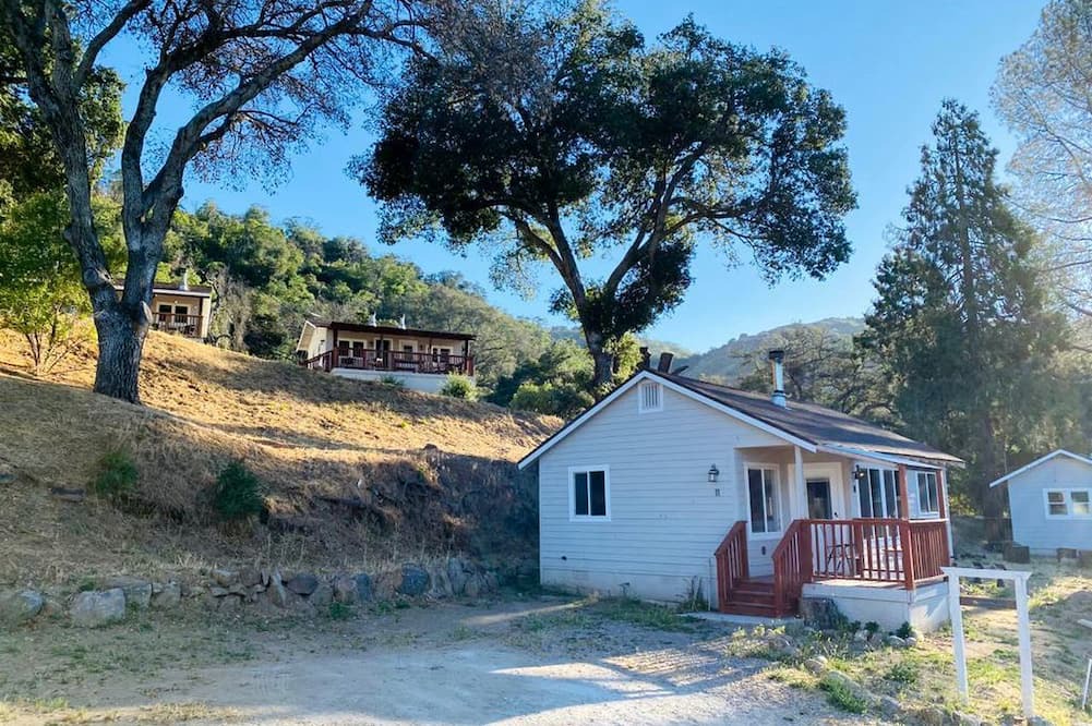 Pauma Valley Cabin | 12 Hillside Harvest Moon in Santa Ysabel, CA