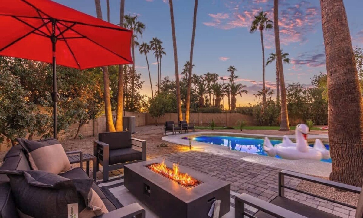 Thunderbird Desert Estates House | 12 Palms Oasis | Pool, Spa & Putting Green.