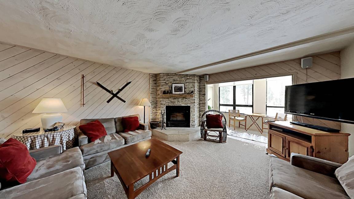 Mammoth Lakes Condo | 144 m² Condo ∙ 3 bedrooms ∙ 6 guests