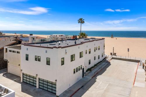 Balboa Peninsula Apartment | 1628 West Oceanfront Oasis - All Units