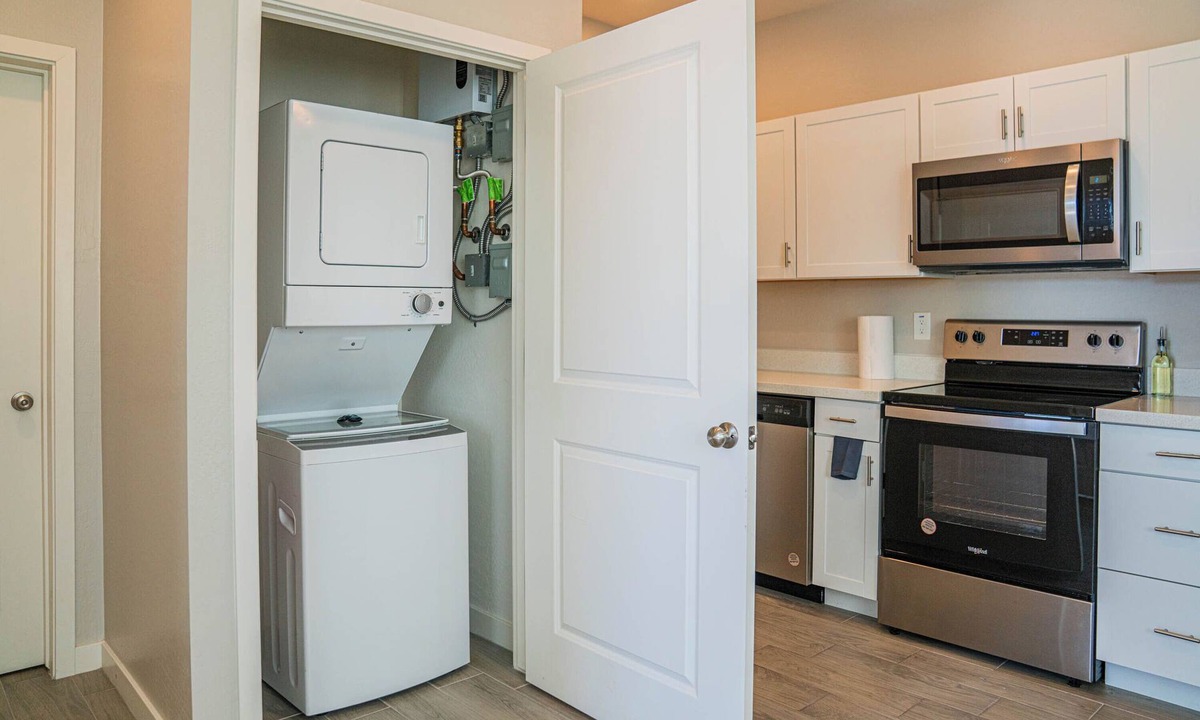 Glendale Apartment | 1BR/1BA w/King Bed – Prime Location