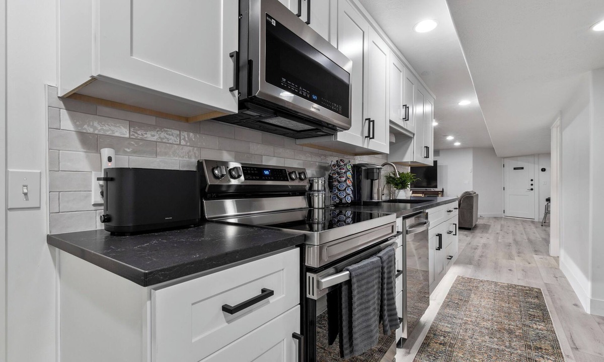 Spanish Fork Apartment | 2-bed 2-bath basement apartment with a touch of class - "Home Away from Home"