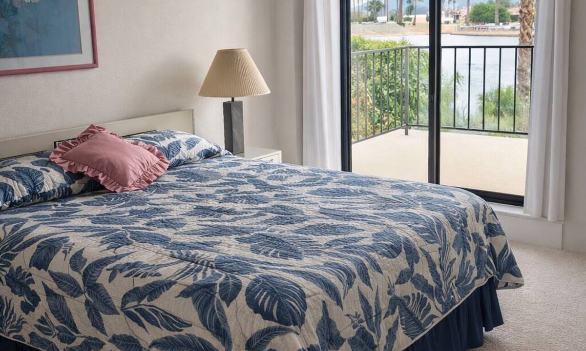 Cathedral City Condo | 2-bedroom condo in fantastic Cathedral City with AC