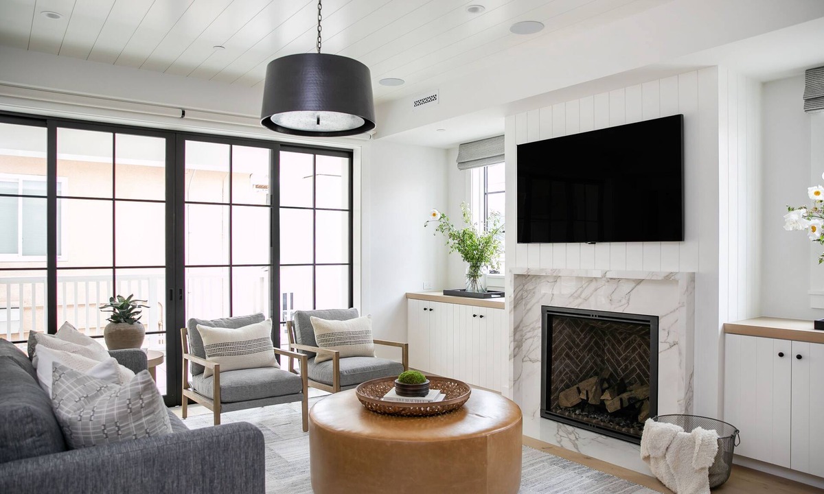 Corona del Mar Condo | 2 bedroom unit in CDM-oceanside of PCH, rooftop deck, walk to beach-built 2021