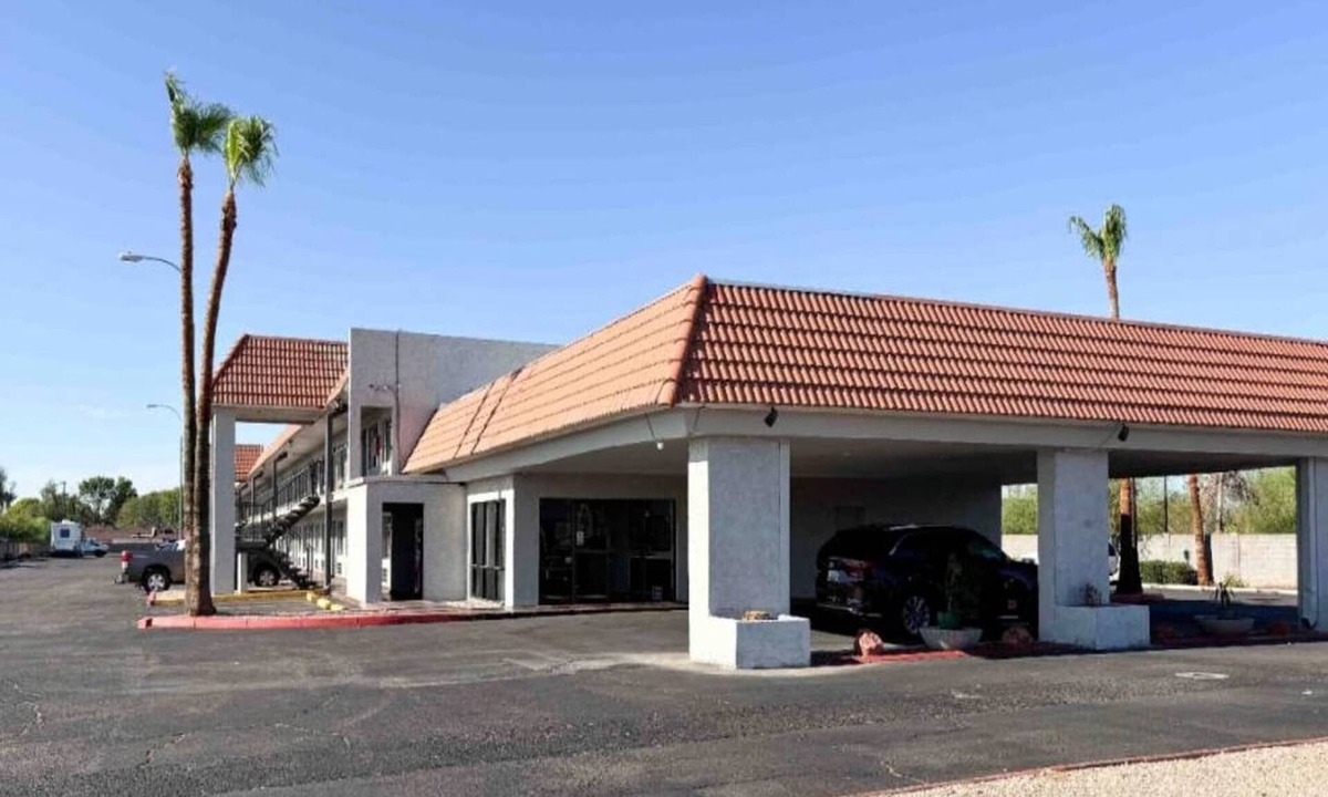 Mesa Apartment | 2 Queen Beds | Non-Smoking, Micfridge