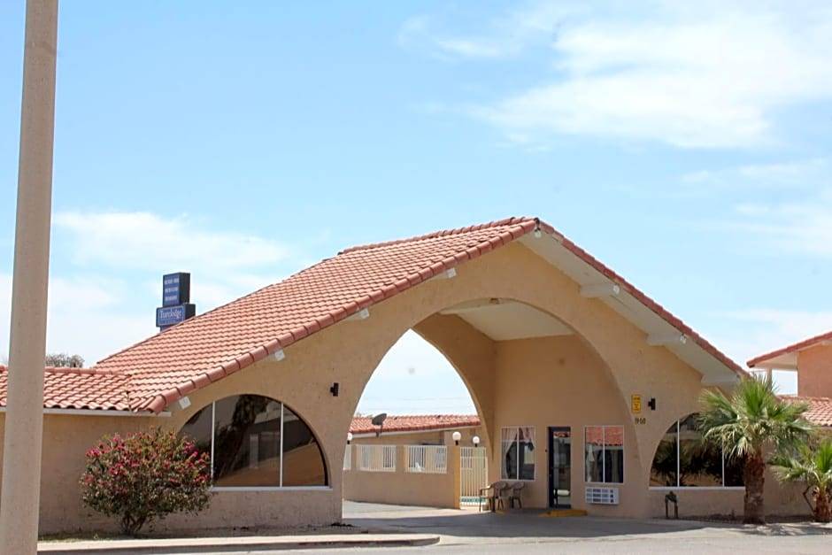 Blythe Hotel | 2-Star Hotel ∙ Travelodge by Wyndham Blythe