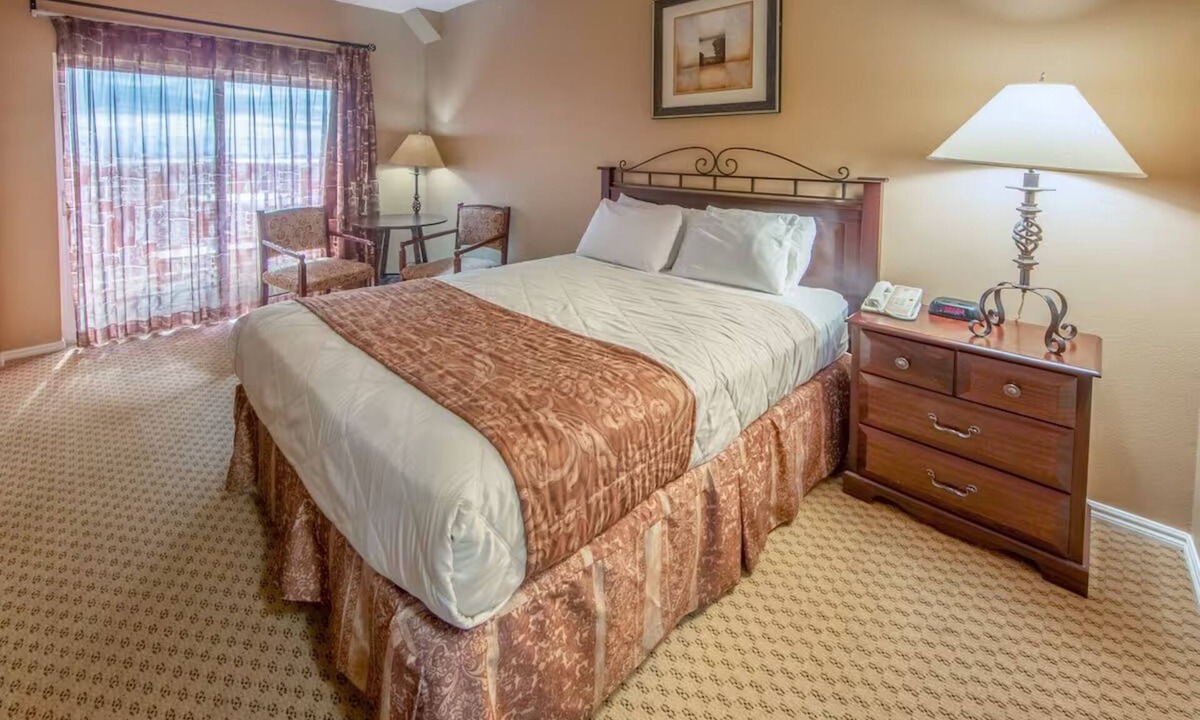 Genoa Hotel | 2 Units | Elegant Tahoe Escape | Natural Hot Springs & Scenic Mountains