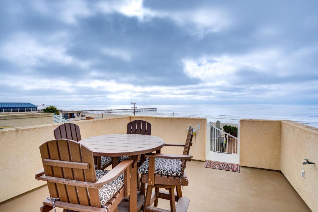 Downtown House | 271 Wadsworth