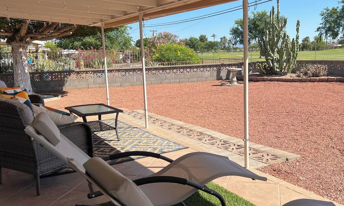 Newlife House | 3 bd in 55+ community on north golf course in Sun City AZ with golf cart rental