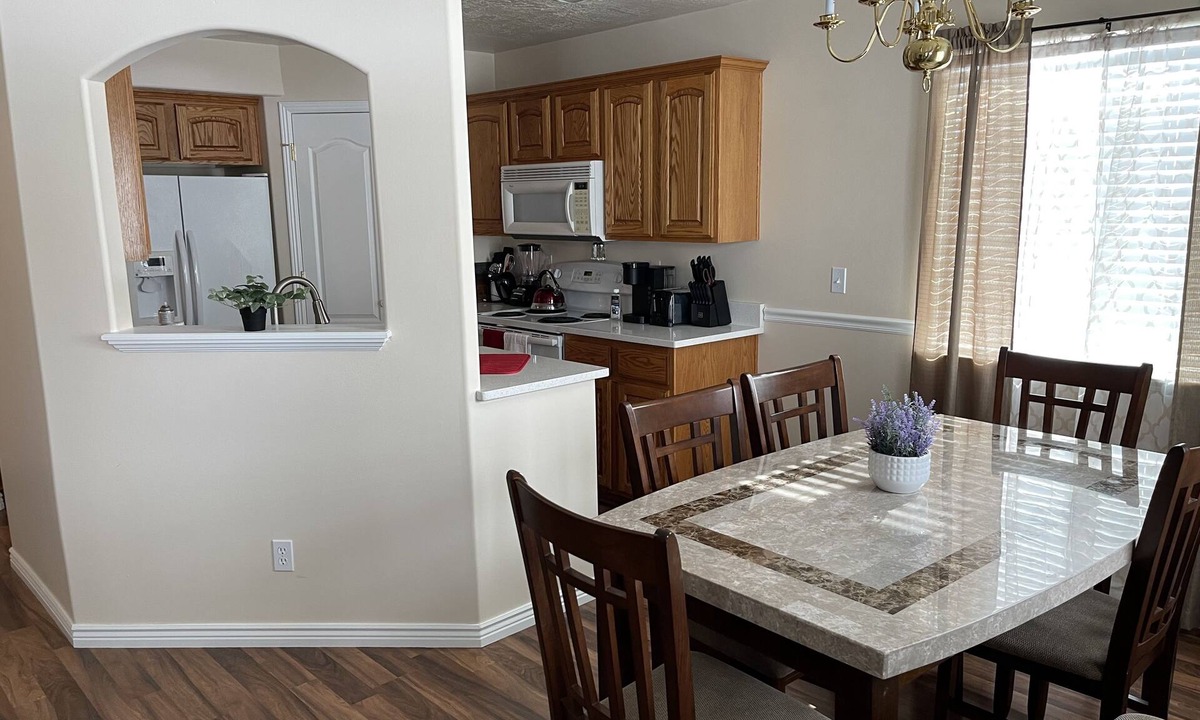 The Maples House | 3 bedroom, 2.5 bathroom Town Home with a 2 car garage at the Maples