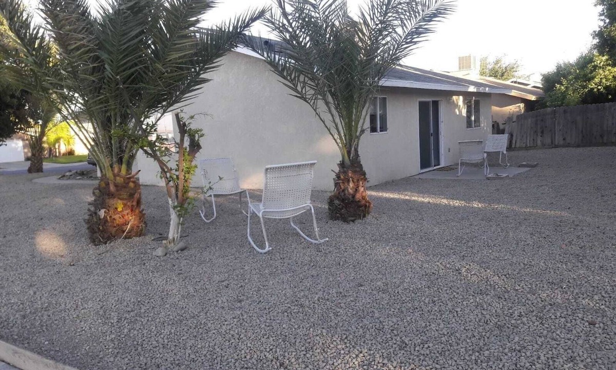 Coalinga House | 3-bedroom house in tranquil Coalinga
