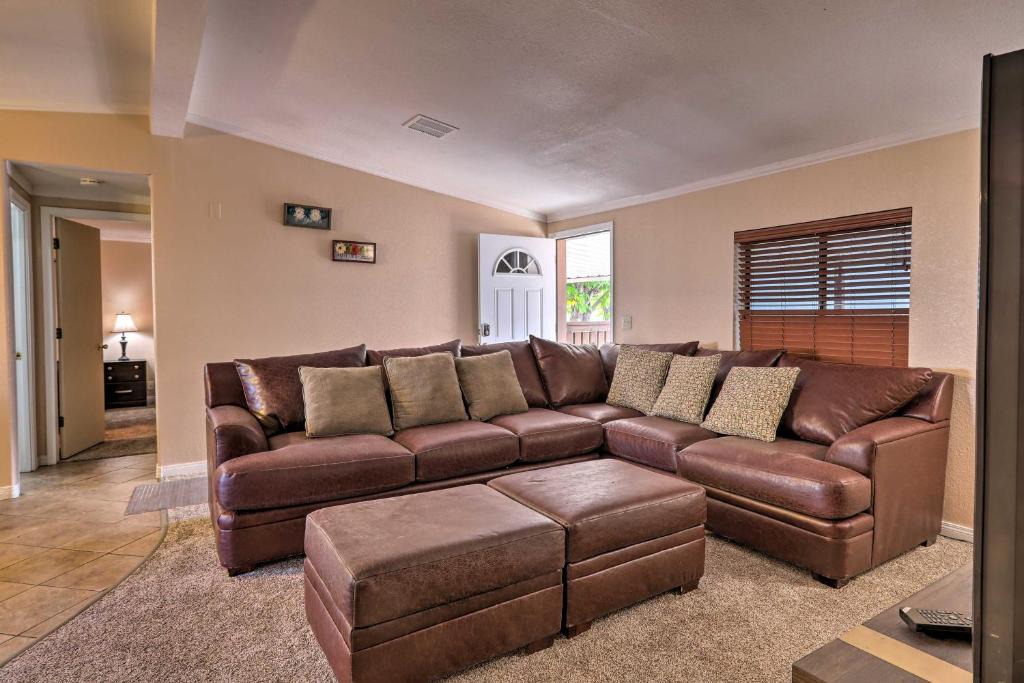 Page House | 3 Mi to Lake Powell: Page Home w/Patio & BBQ