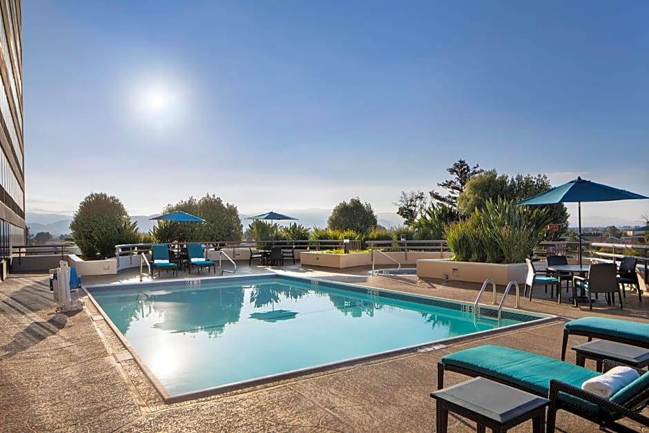 Milpitas Hotel | 3-Star Hotel ∙ Sonesta San Jose