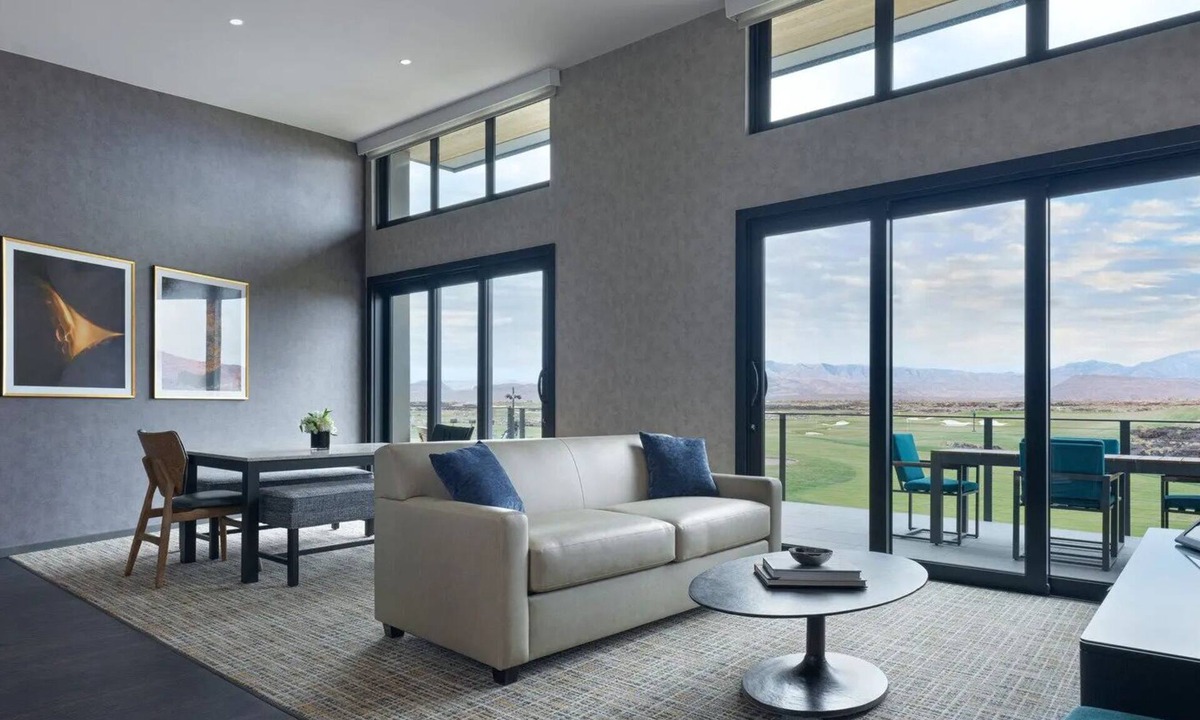 Ivins Hotel | 3 Tidy & Inviting Room Near Arts, Golf & Iconic Southern Utah Beauty - 1 mile