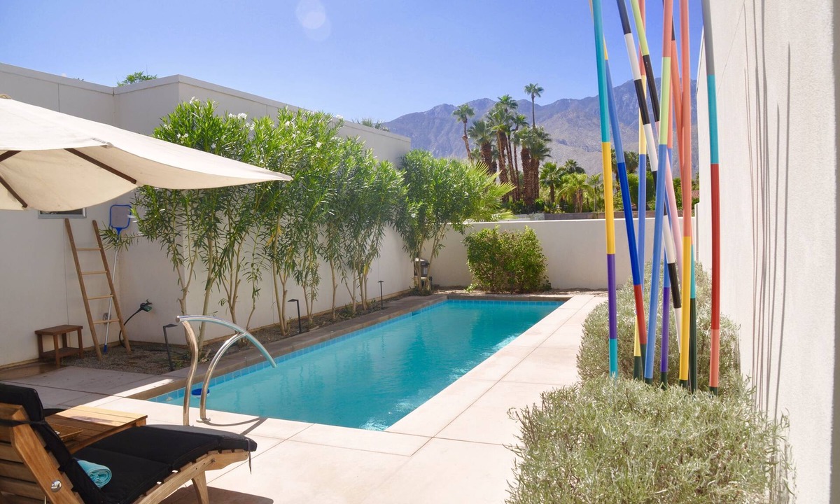 Palm Springs House | 30% OFF all reservations of 30 days or more through December 23, 2025 !