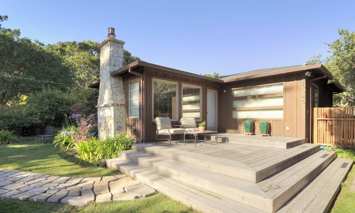 Northeast Carmel House | 3768 Belle Folie ~ Beautifully Updated Carmel Home