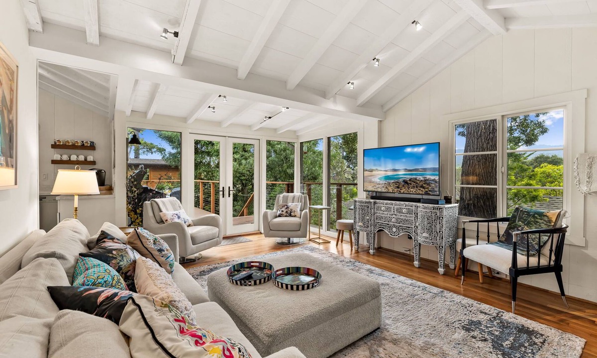 Golden Rectangle House | 3778 Sea Salt & Caramel ~ Walk to Downtown & Beach
