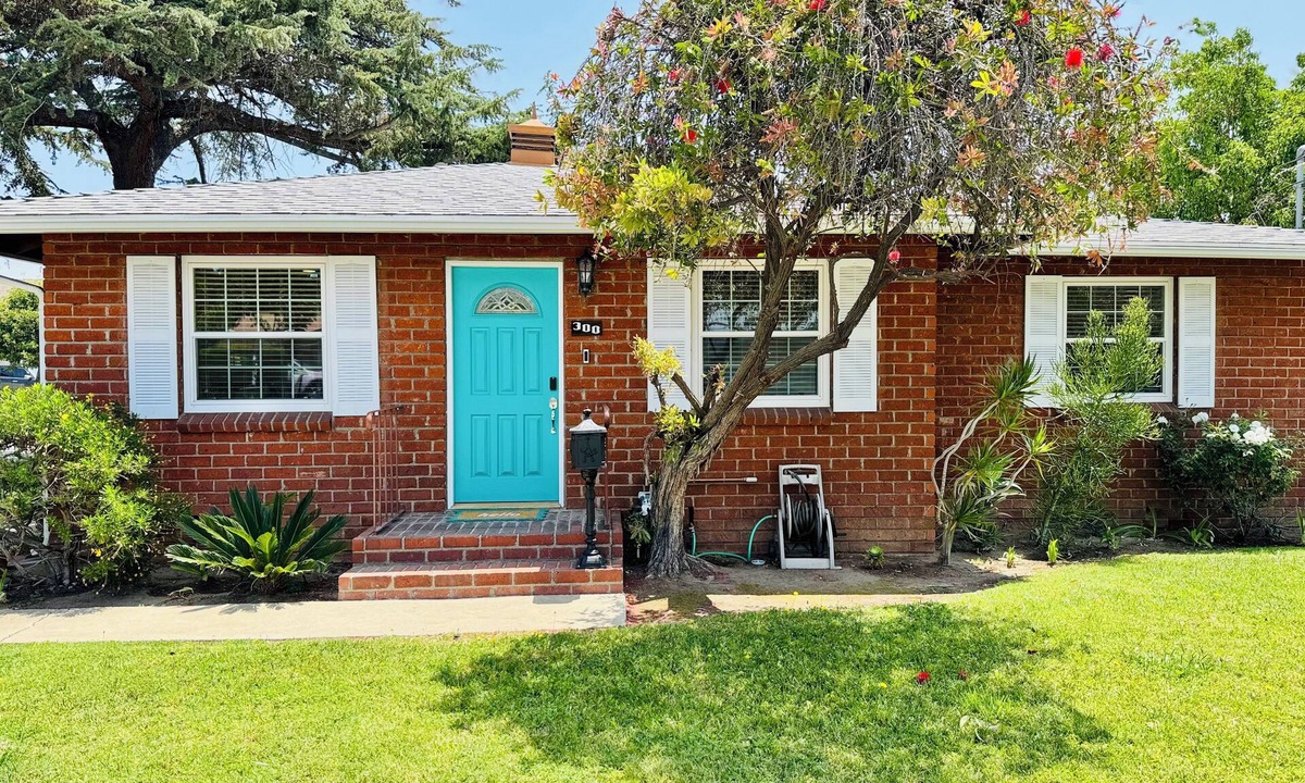 Covina House | 3BR Family Home W/D, Parking, BBQ, Backyard & Premium Comfort