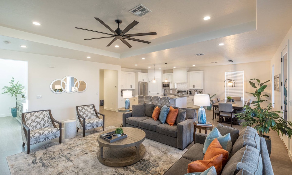 St. George House | 3BR Sleeps 10 w/Casita - Near Clubhouse & Pool