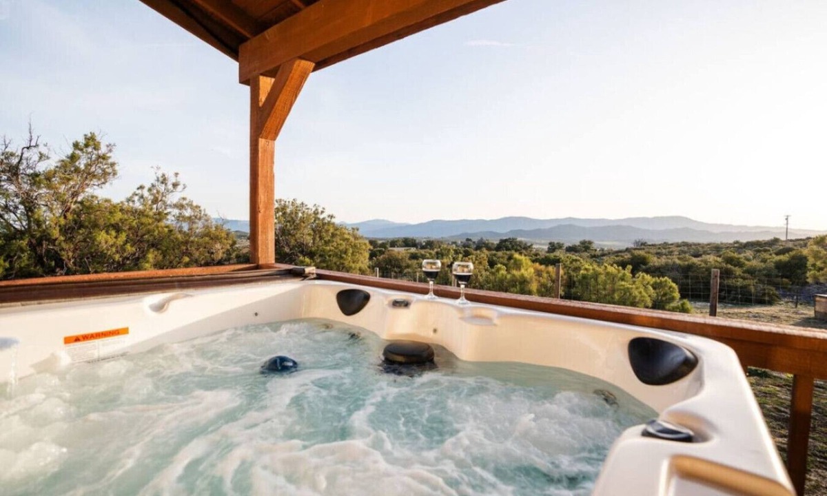 Ranchita House | 40 Secluded Country Acres! Hot Tub Home with Amazing Views, Garage & EV Charger
