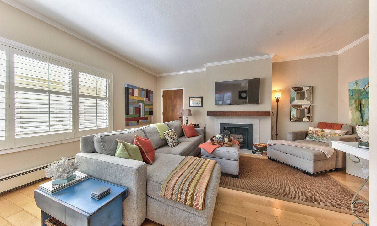 Northwest Carmel Condo | 4015 Daisy's Place - Downtown Carmel Condo