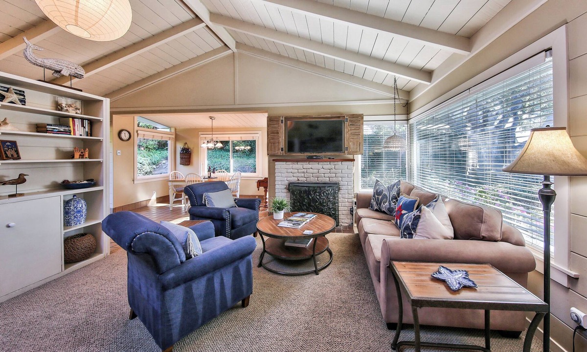 Carmel Point House | 4038 Whit's End ~ Dog Friendly, Private Fenced Yard