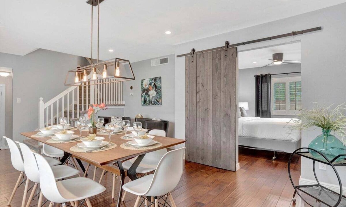 Paradise Valley Village Cottage | 49th St