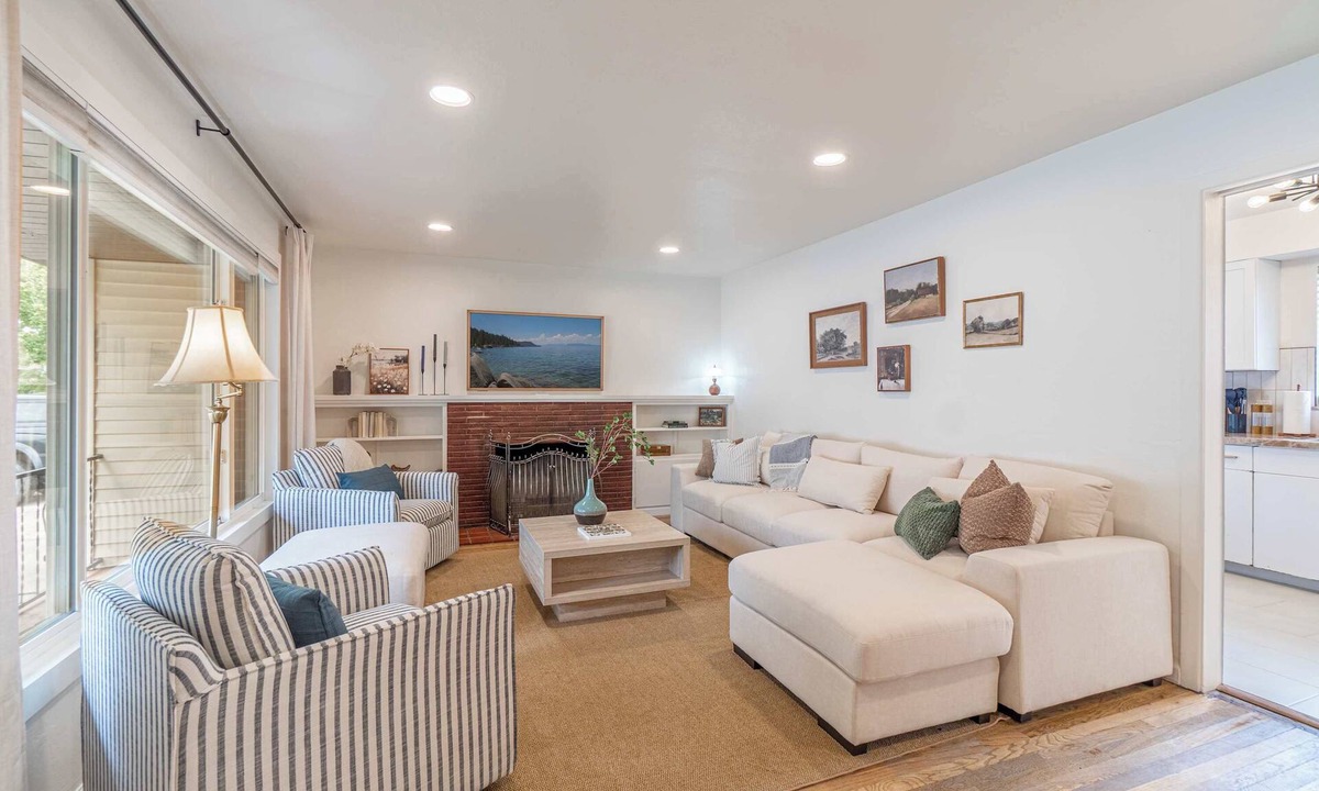Old Southwest House | 4BR Home w/Hot Tub, Grill, Foosball & Cornhole