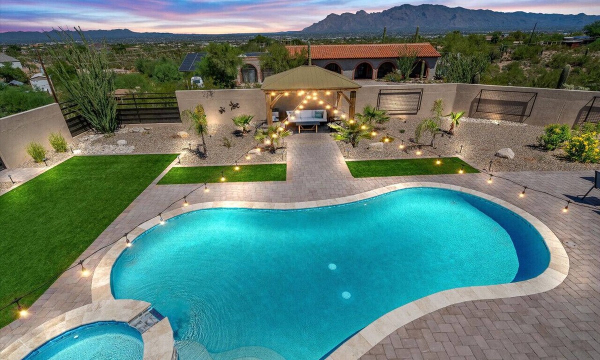 Tucson House | 4BR Home w/Mountain Views, Pool, Spa, Firepit & Gazebo