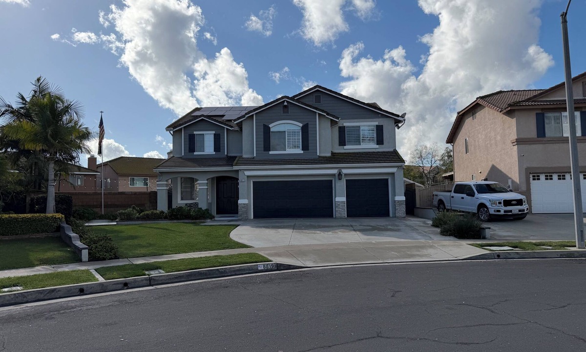 Chino House | 5 bedroom dream house in delightful Chino with AC and paradise for a backyard