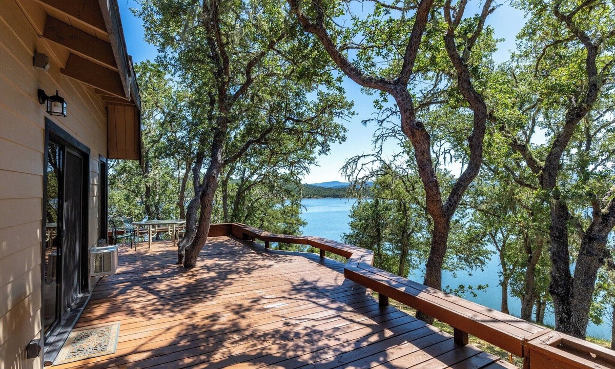 Bradley Cabin | 7. Woodpecker House (on private peninsula with dock)