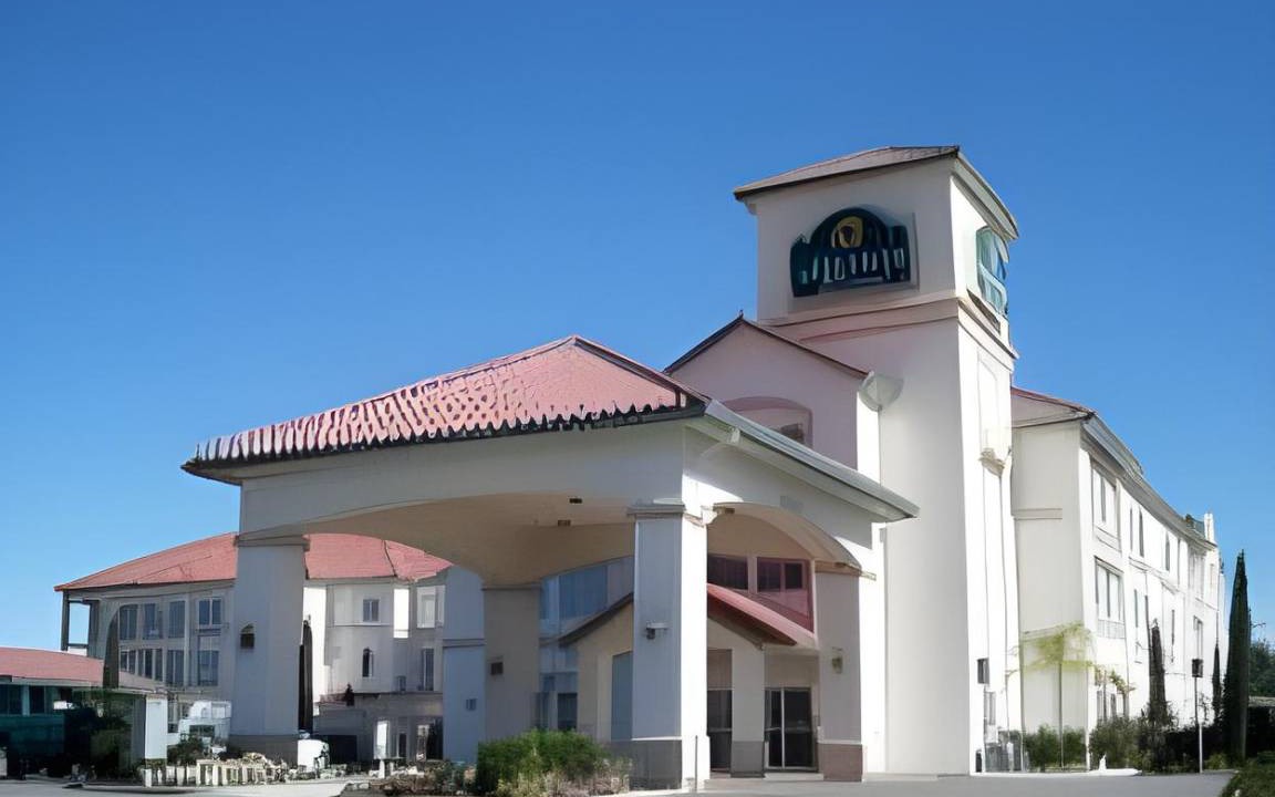 Paso Robles Hotel | 70 m² Hotel ∙ 127 guests