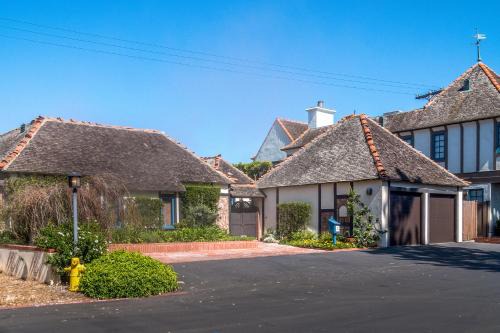 South Oceanside House | 76 Saint Malo Beach