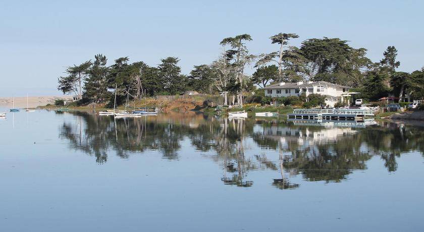 Baywood Park Hotel | 77 m² Hotel ∙ 4 guests