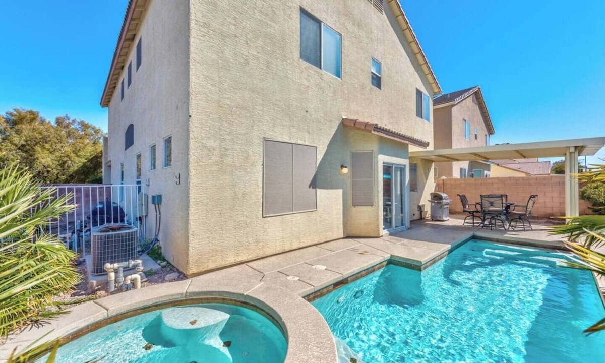 Rhodes Ranch House | 777Rentals - 4BRs/3BA - Wet and Wild Convenience