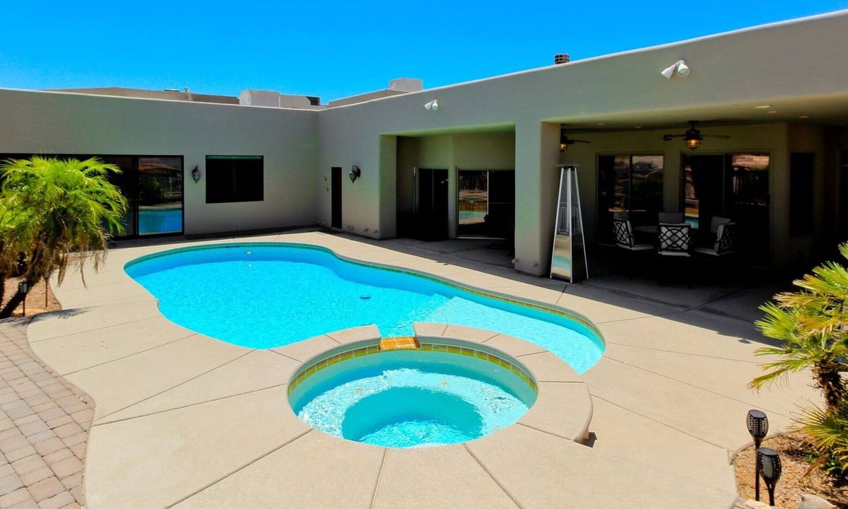 Lake Havasu City House | 78'Boat/RV Garage, Pool, Spa, Casita, Lake Views,Near Marina, 4Bedroom,3Bath