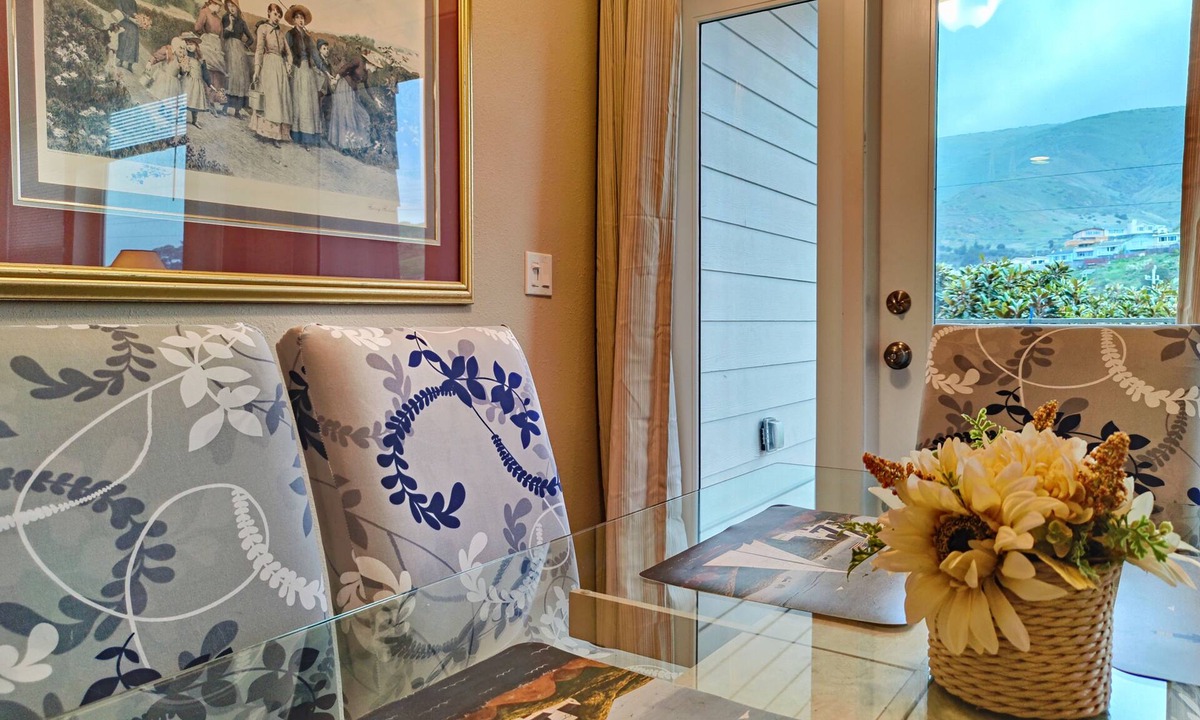 Downtown Apartment | 840-#3 Spacious, new, Safe parking garage, Condo type unit, A/C & Elev. near SFO