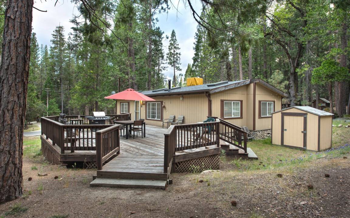 North Wawona Cabin | 92 m² Cabin ∙ 3 bedrooms ∙ 6 guests