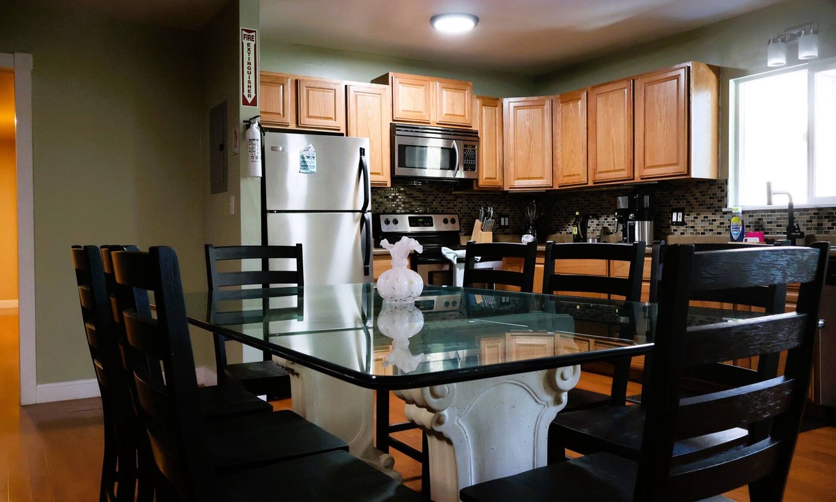 Sierra Tract House | A Beautiful Cozy Home That Is Close To The Lake. Game Room, Video & Board Games