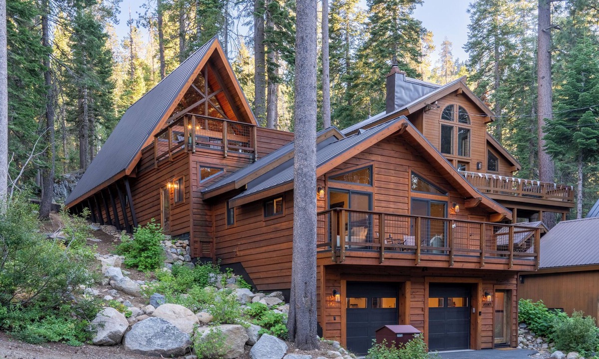 Truckee Cabin | A-Frame Retreat near Donner Lake with Hot Tub