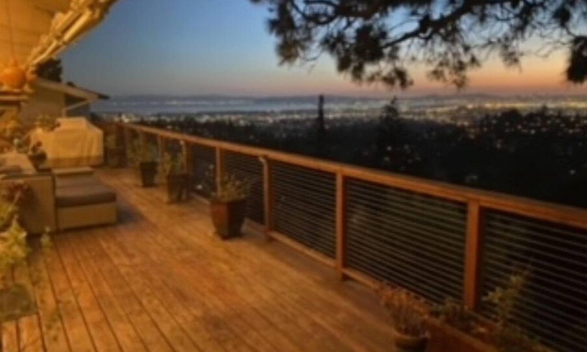 Shepherd Canyon House | A house in the clouds with a million dollar view!