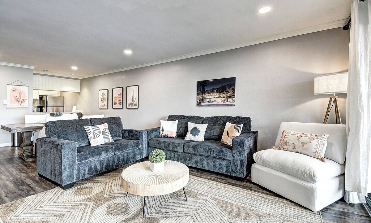 Entertainment District Condo | A+ Location! Steps to Old Town Scottsdale! 2 bdrm Condo