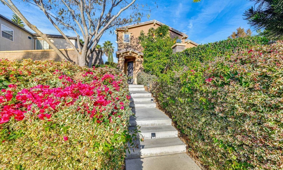 Otay Ranch House | A luxury and stylish 3-bedroom at The Enclave community in Chula Vista.