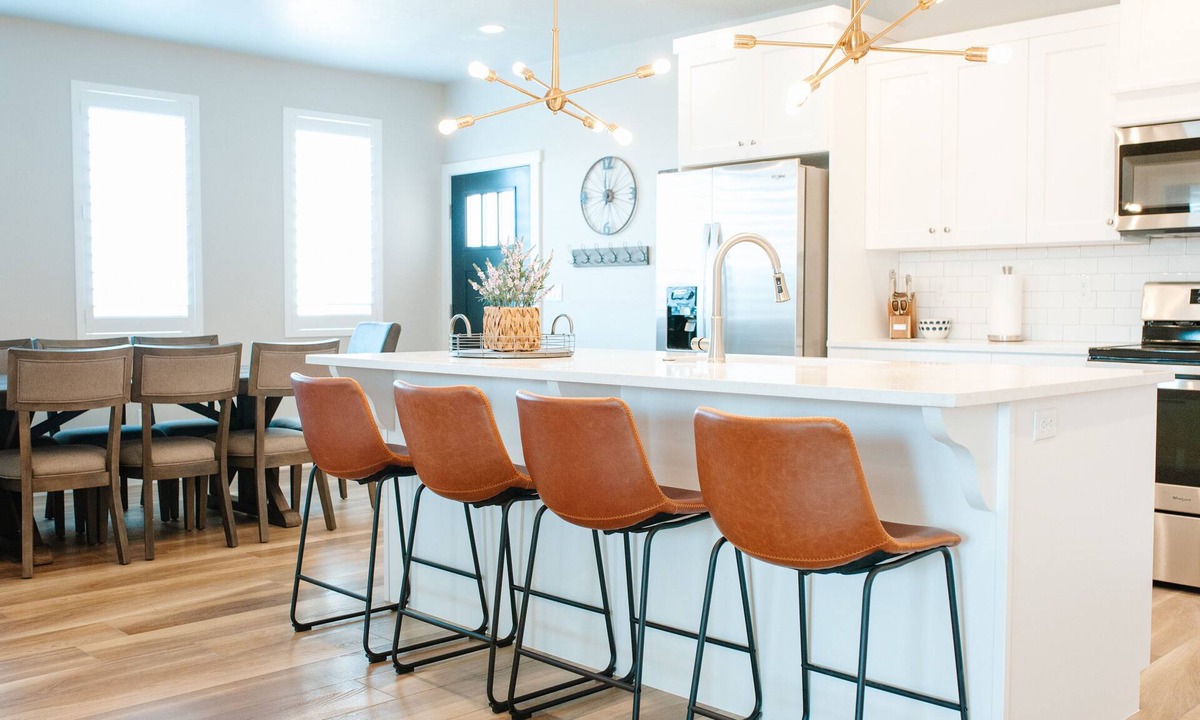 Washington Fields Condo | Adventure Awaits in Southern Utah | Pool + Resort Style Amenities | Come Adventure with Family!