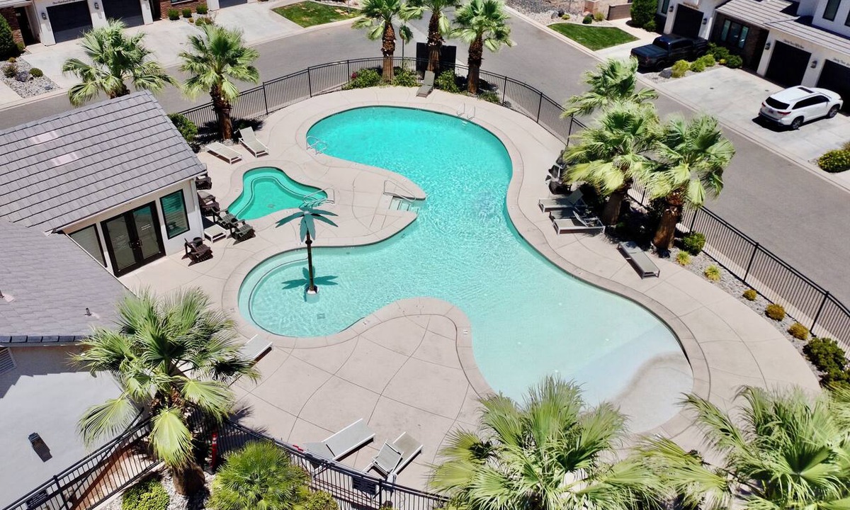Washington Fields Apartment | Adventure Point | Pool/Hot Tub