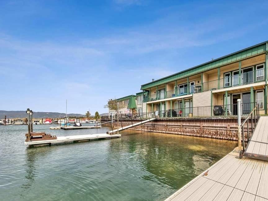 Tahoe Keys Apartment | Ala Wai BoulevardApartment 25