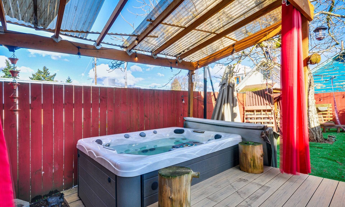 Alberta House | Alberta Arts District Home w/Private Hot Tub!