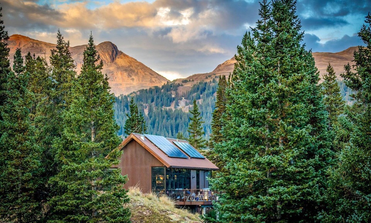Truckee Cabin | All-Inclusive Mountain Cabin Retreat with Chef & Epic Alpine Views in Truckee, California